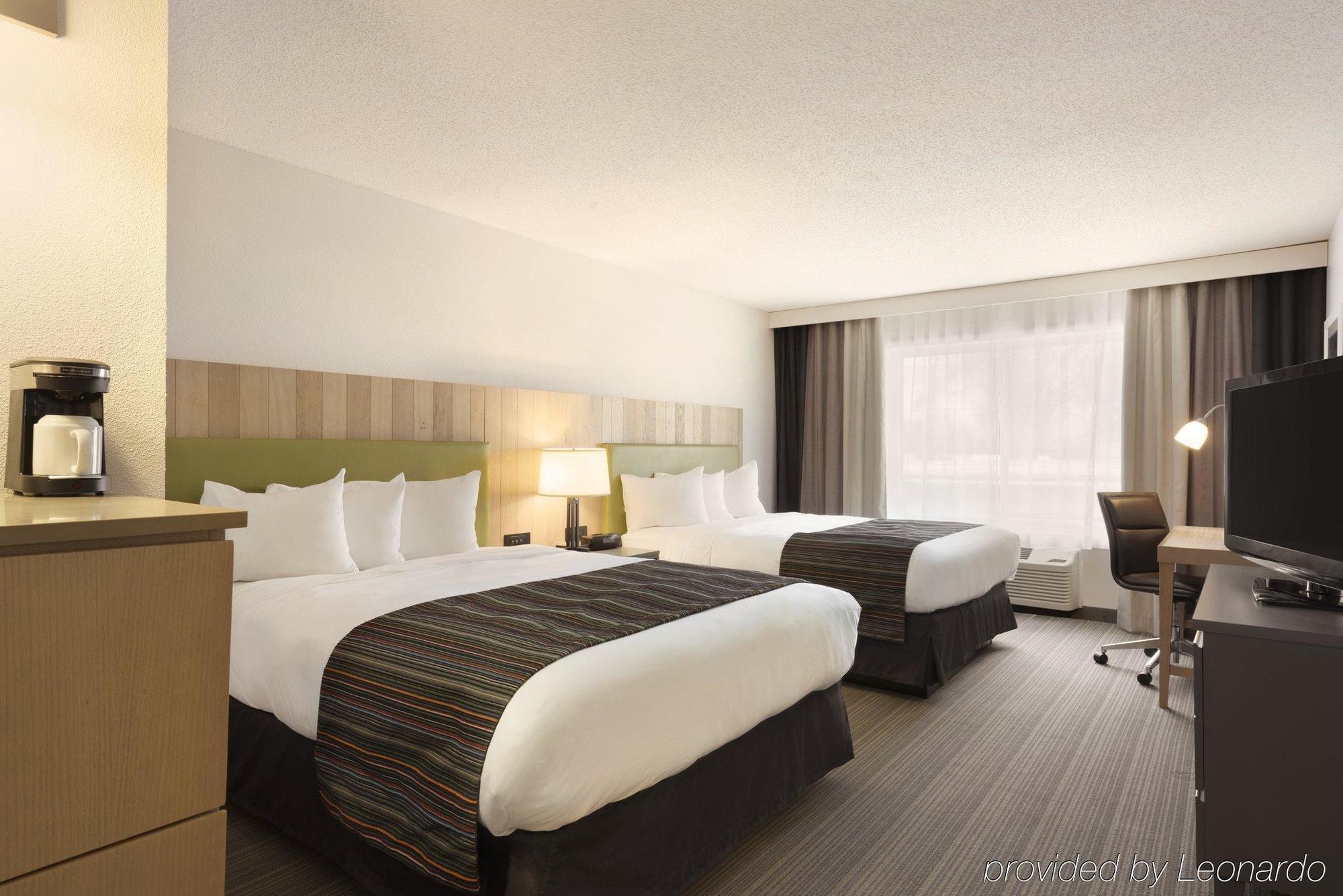 Country Inn & Suites By Radisson, Chippewa Falls, Wi Buitenkant foto