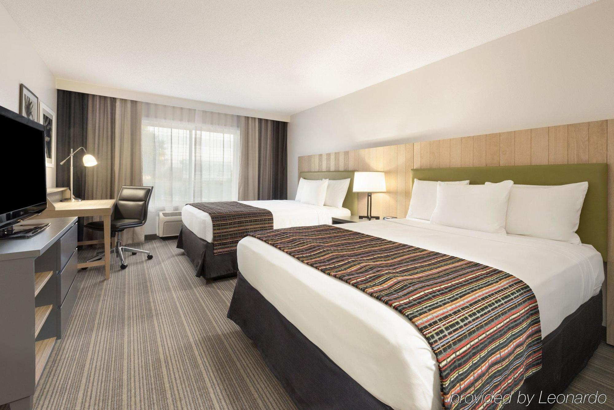 Country Inn & Suites By Radisson, Chippewa Falls, Wi Buitenkant foto