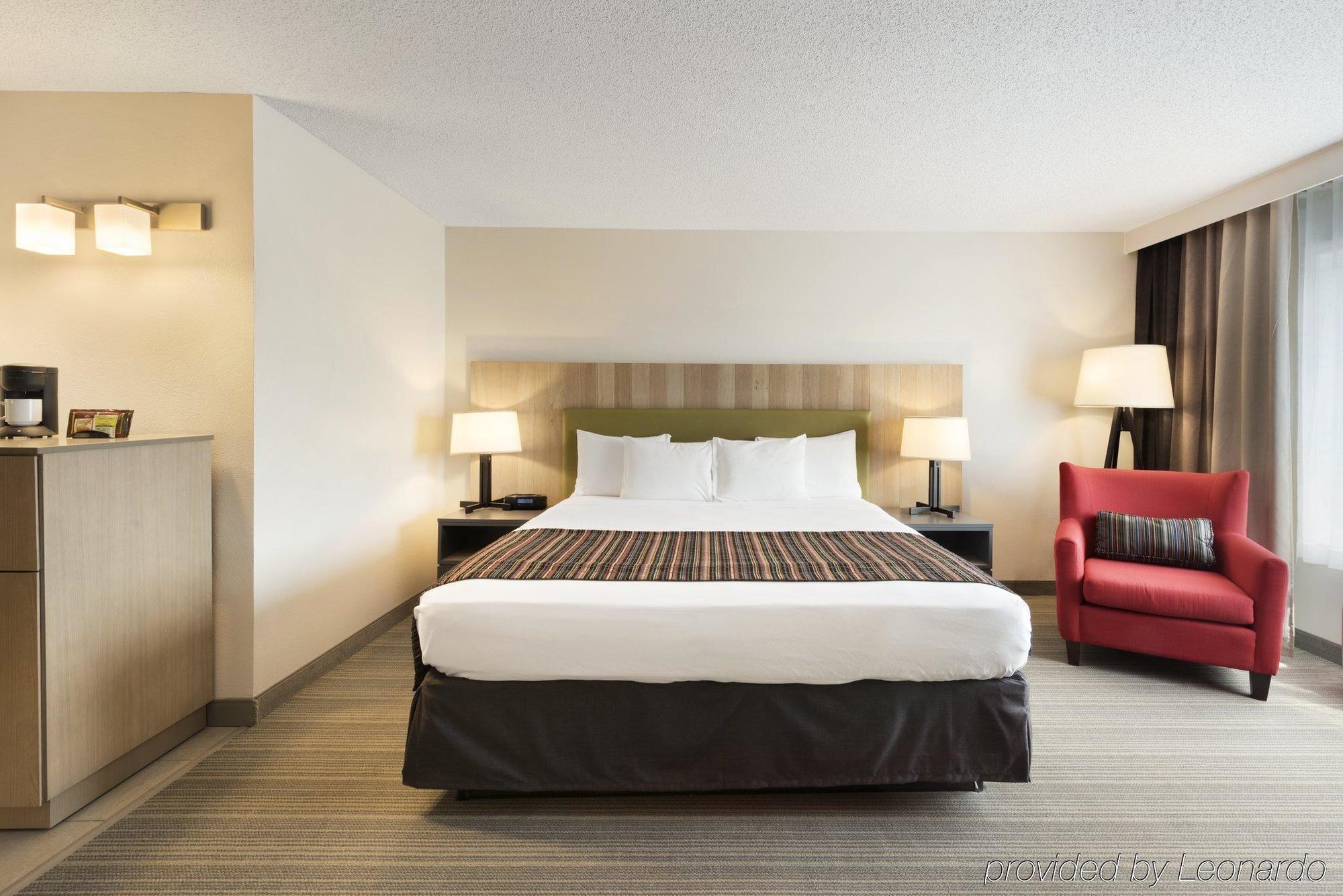 Country Inn & Suites By Radisson, Chippewa Falls, Wi Buitenkant foto