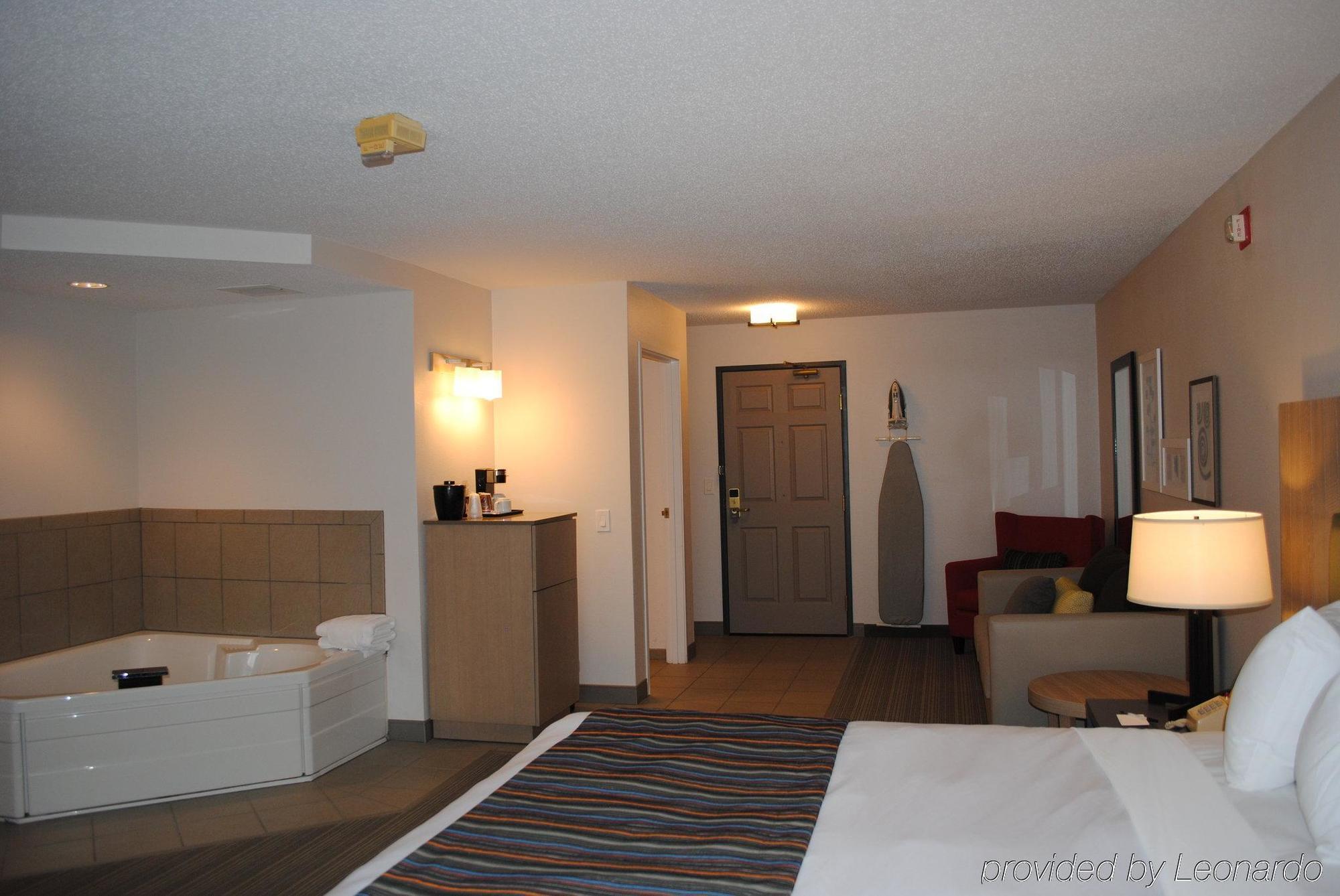 Country Inn & Suites By Radisson, Chippewa Falls, Wi Buitenkant foto